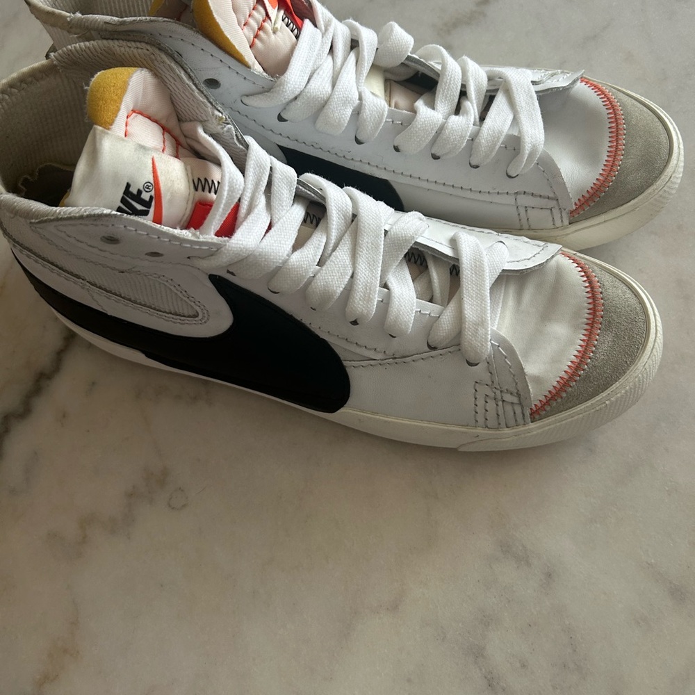 Nike White and Black High-Top Sneakers - Picture 5 of 5